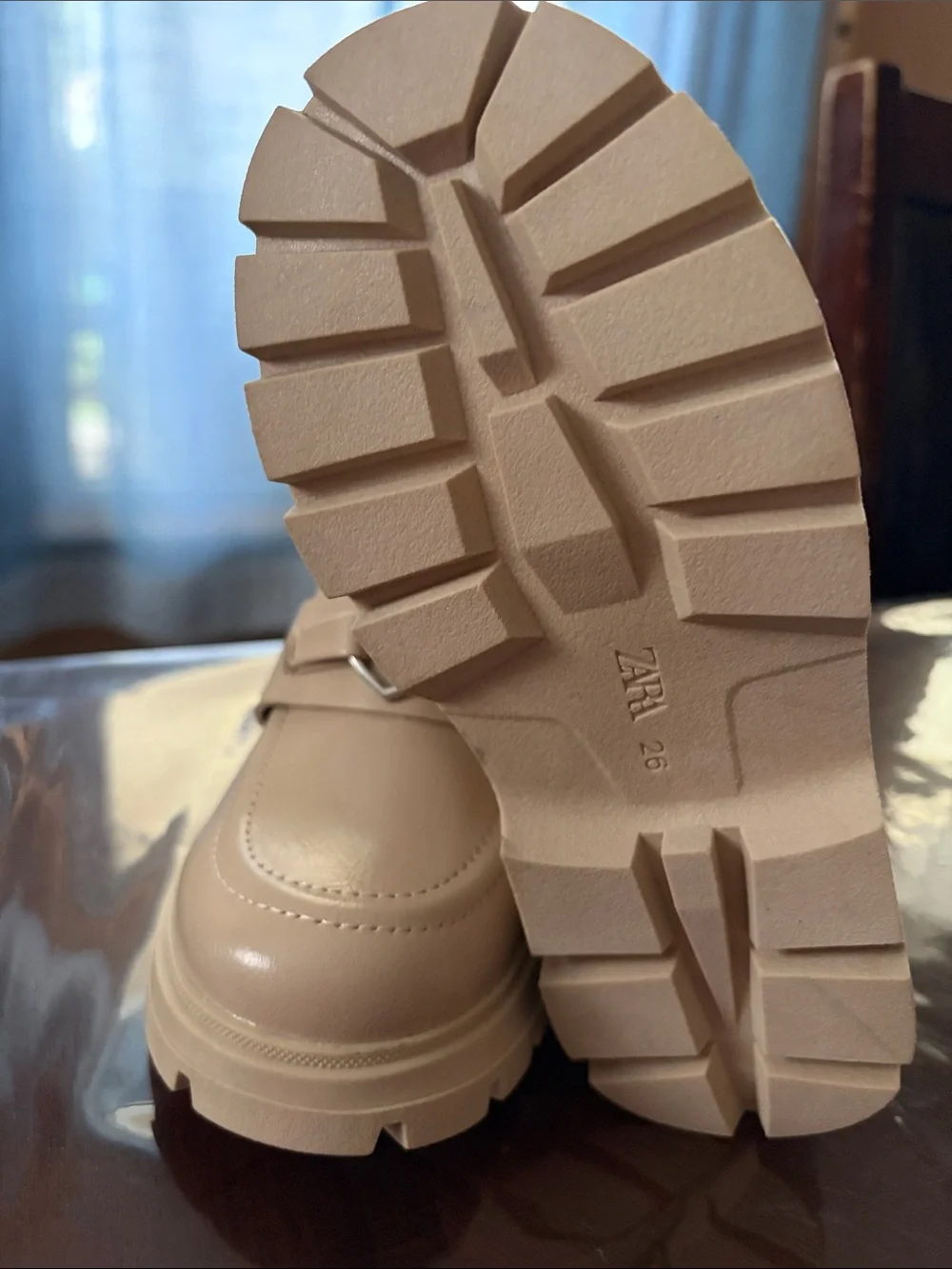 Zara chic cream